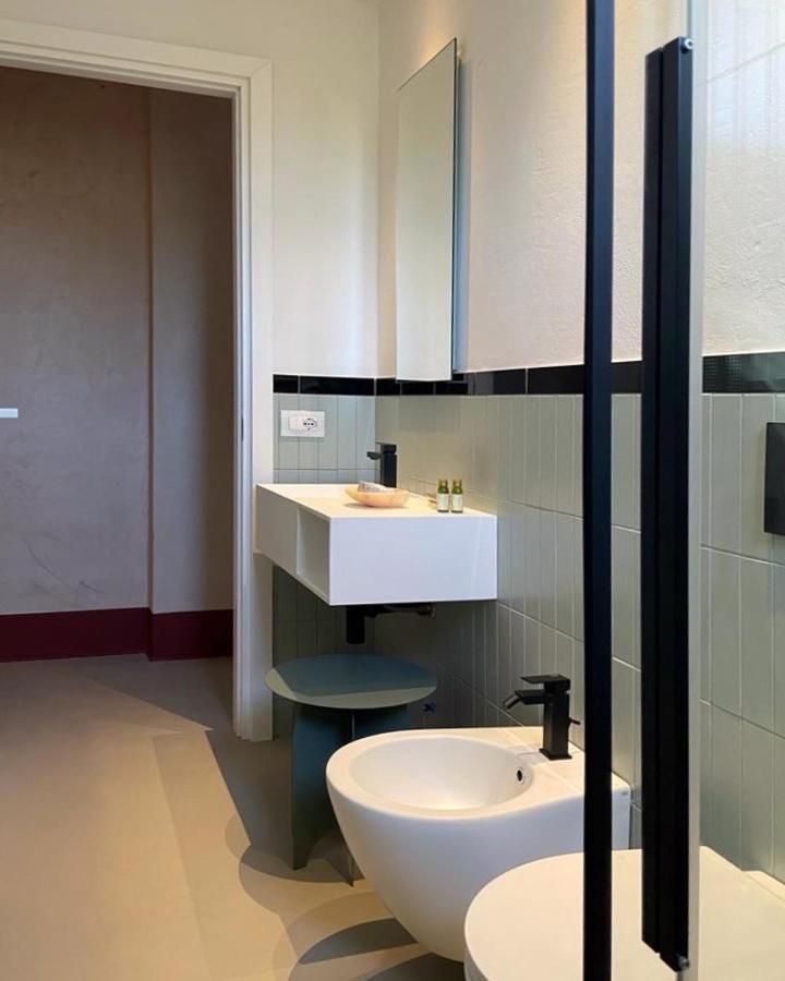 Labottega - Camere مارينا دي بييتراسانْت المظهر الخارجي الصورة