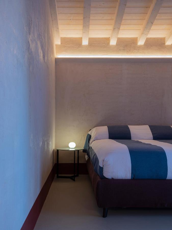 Labottega - Camere مارينا دي بييتراسانْت المظهر الخارجي الصورة